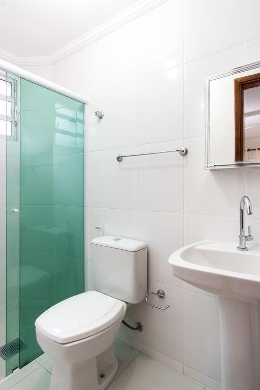 Apartamento A 100 Metros Da Praia, Bem Localizado, Com Ar Condicionado E Wi-Fi -23 - Edificio Lenamar II 우바투바 외부 사진